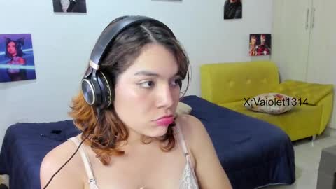 Vaiolet1314 online show from 01.15.25