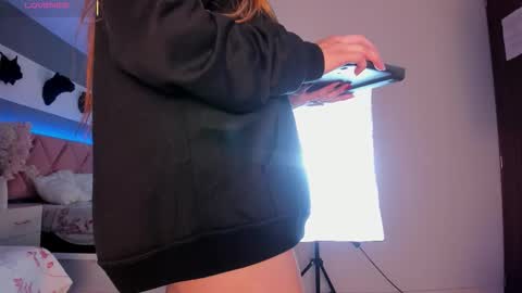 val_oconner online show from 10.30.25