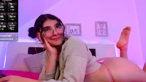 Snapshot of valeery_gomez chatting on 02.21.25 Tifanny online show from 02.21.25