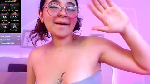 Snapshot of valeery_gomez chatting on 02.27.25 Tifanny online show from 02.27.25