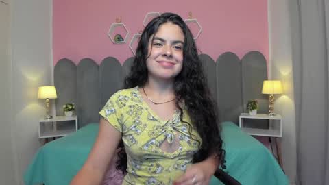 Valentina Montoya online show from 01.04.25