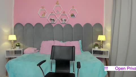 Valentina Montoya online show from 02.06.25