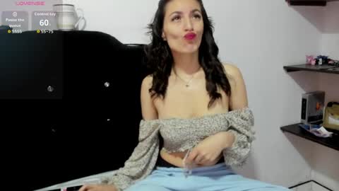 valemorales413 online show from 03.31.26