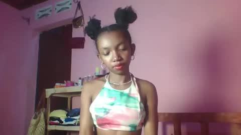 valencia302364 online show from 12.06.24