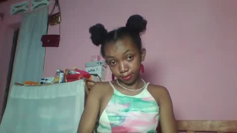 valencia302364 online show from 12.16.24