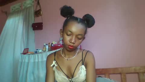 valencia302364 online show from 12.18.24