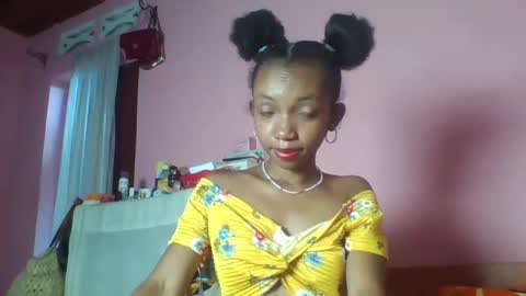 valencia302364 online show from 01.06.25