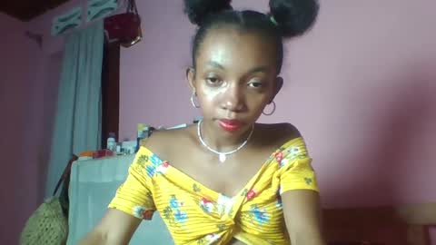 valencia302364 online show from 01.06.25