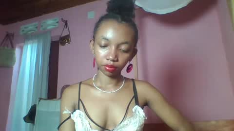 valencia302364 online show from 01.27.25