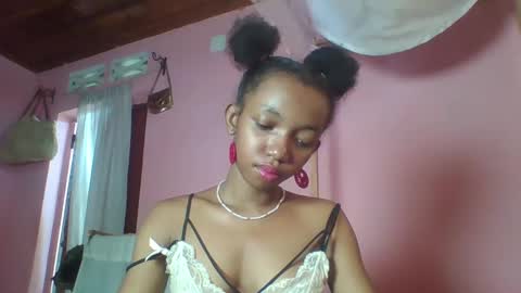 valencia302364 online show from 02.01.25