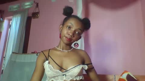 valencia302364 online show from 02.17.25