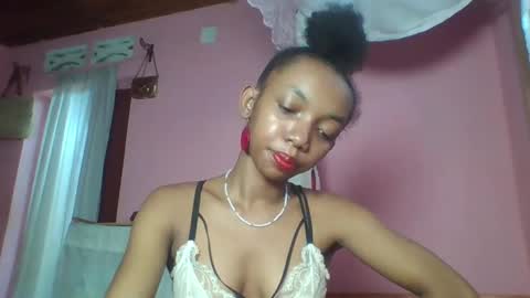 valencia302364 online show from 02.21.25