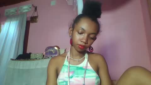 valencia302364 online show from 02.25.25