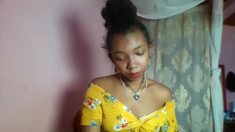 valencia302364 online show from 09.11.25