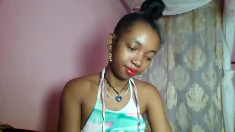 valencia302364 online show from 10.14.25