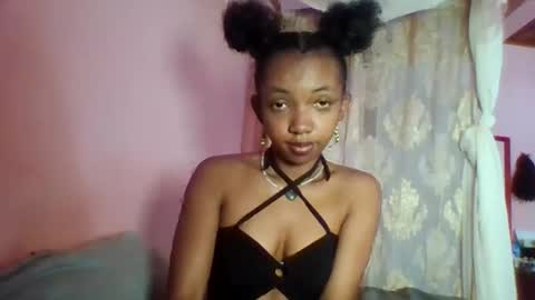 valencia302364 online show from 10.31.25