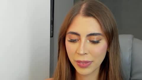 Angela online show from 01.04.25