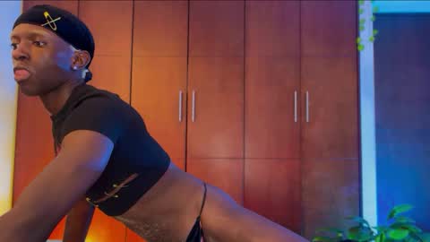   Valentin  independent Cam Boy     online show from 12.03.24