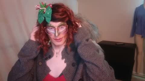Valentia online show from 12.18.24