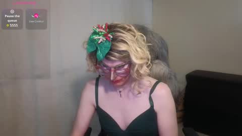 Valentia online show from 12.19.24