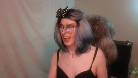Valentia online show from 02.13.25