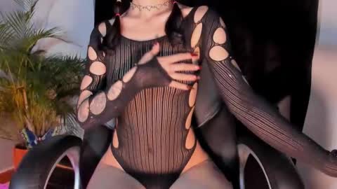 Snapshot of valentina__doll chatting on 09.11.25 Valentina  Dolls online show from 09.11.25