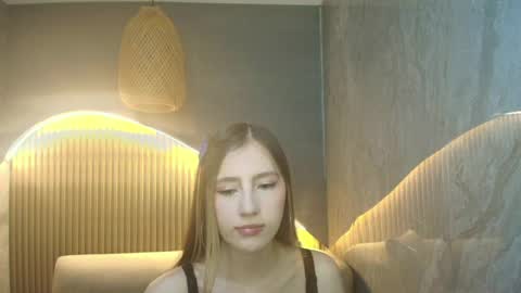 Snapshot of valentina__r chatting on 03.30.26 Valentina R online show from 03.30.26