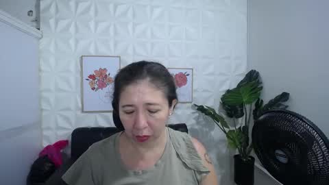 Valentina  online show from 02.14.25