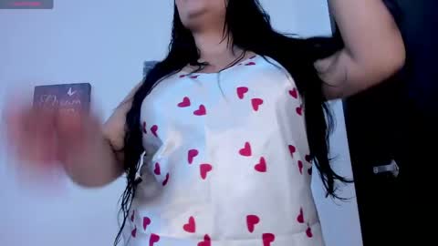 valentina_owens online show from 04.22.26