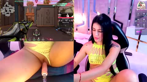 Snapshot of valentinagames chatting on 12.22.24 Valentina online show from 12.22.24
