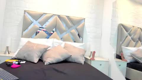 VALENTINA online show from 06.13.26