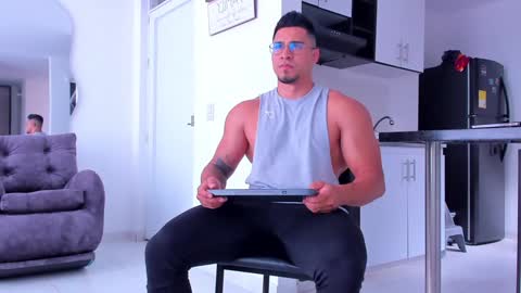    online show from 12.10.24
