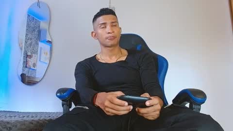 Mistery Guy online show from 11.03.25