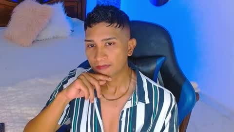 Mistery Guy online show from 12.15.25