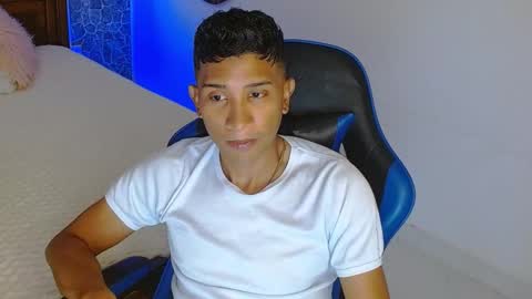 Mistery Guy online show from 12.15.25