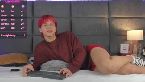 Snapshot of valentino_moon chatting on 12.03.24 valentino moon online show from 12.03.24