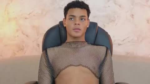 valentino_thompson online show from 09.24.25