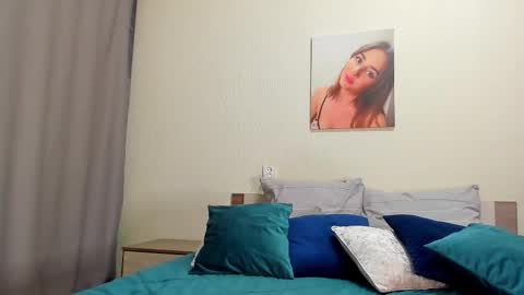 Kate online show from 12.19.25