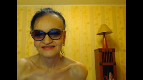 valentijm online show from 02.06.25