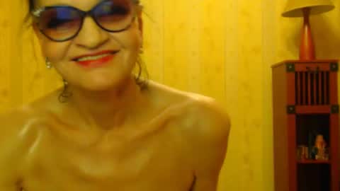valentijm online show from 02.08.25