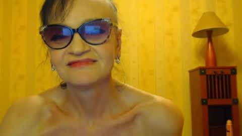 valentijm online show from 03.04.25
