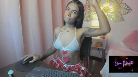 Snapshot of valeperez24 chatting on 09.28.25 Valery And Daniel online show from 09.28.25