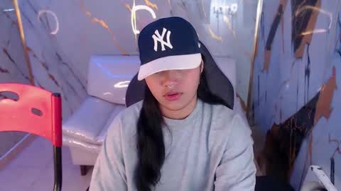 valeri_harpers4 online show from 10.04.25