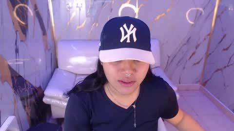 valeri_harpers4 online show from 11.20.25