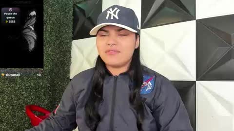 valeri_harpers4 online show from 02.24.26