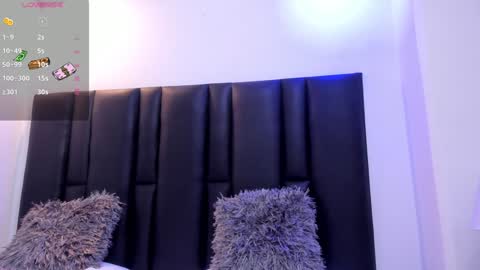 valeri_tafur online show from 12.17.24