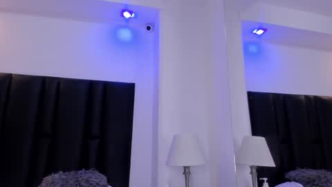 valeri_tafur online show from 12.17.24