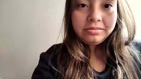 Snapshot of valeria_cherry chatting on 10.05.25 valeria online show from 10.05.25