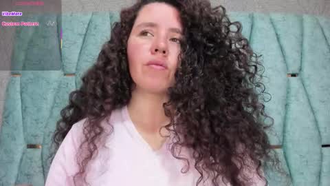 Valeria online show from 10.15.25