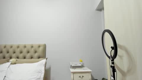 valeriafraanco online show from 09.22.25